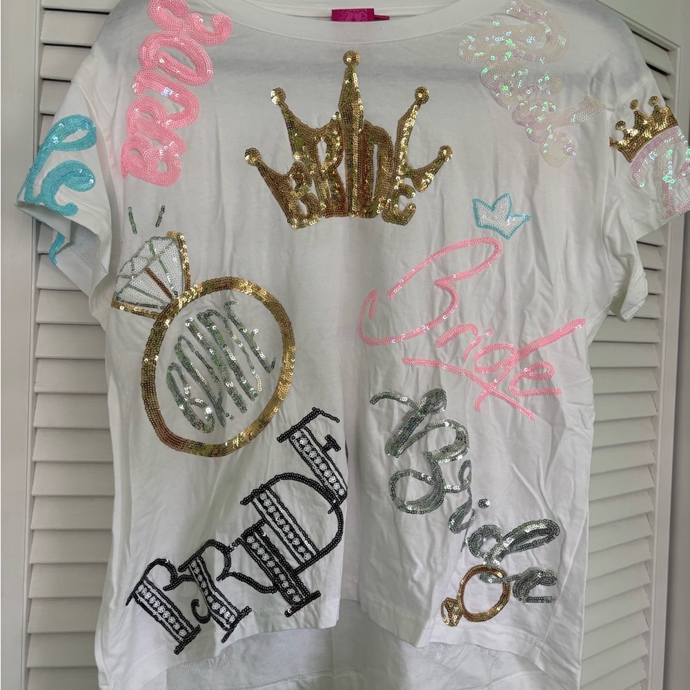 QUEEN OF SPARKLES White and Gold Short Sleeve Tee Size XS